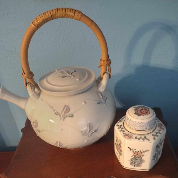 Vintage Teapot and Tea Jar With Embossed Floral Pattern - Picture 1 of 15